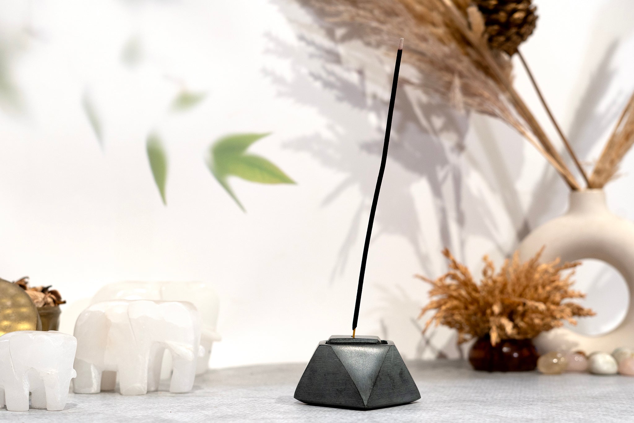 Diamond Ensemble Multi-Use Light Holder